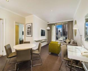 clarion suites gateway