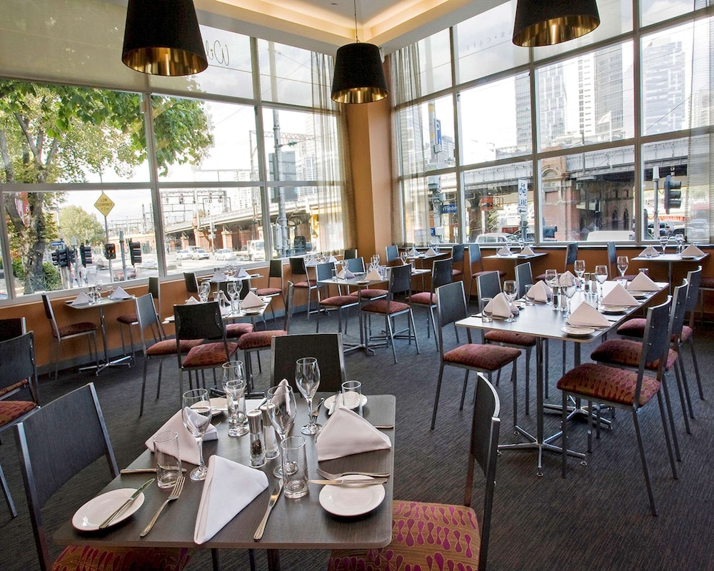 clarion suites gateway