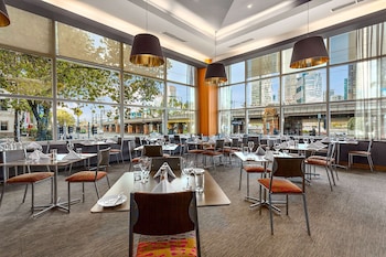 clarion suites gateway