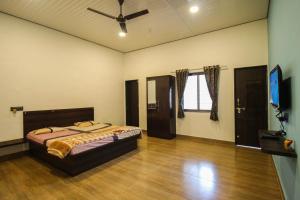 hotel ekant tourist resort