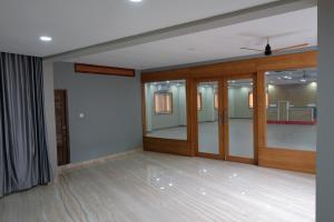 v a tourist residency