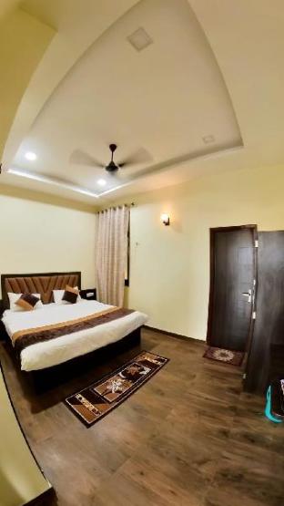 hotel govindam elite
