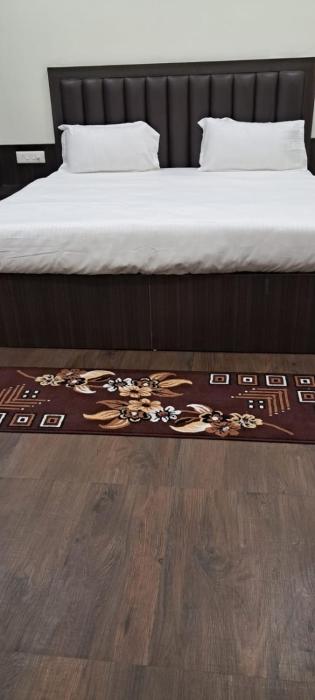 hotel govindam elite