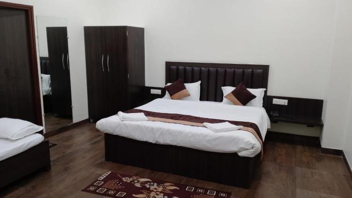 hotel govindam elite