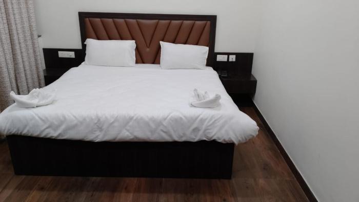 hotel govindam elite