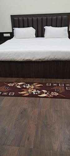 hotel govindam elite