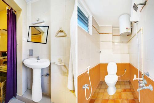 hotel o padmavathi puram near railway station