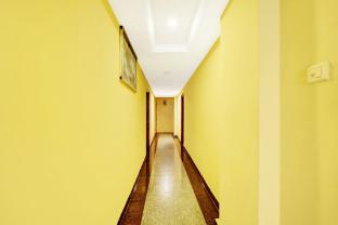 hotel o padmavathi puram near railway station