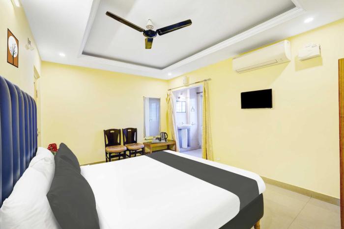 super hotel o padmavathi puram near railway station