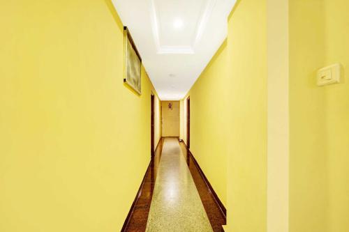 super hotel o padmavathi puram near railway station