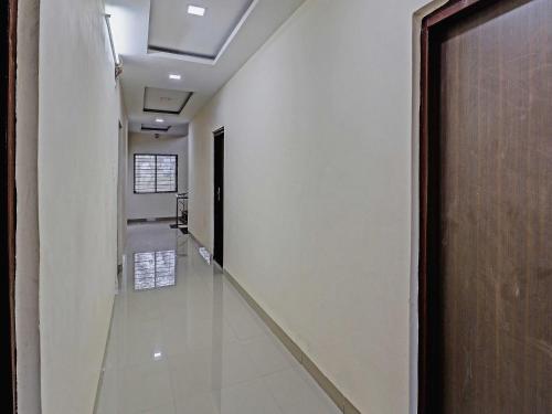 hotel o midway treat dhar