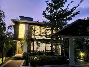 holiday island villa kollam