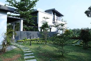 holiday island villa kollam