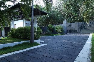 holiday island villa kollam