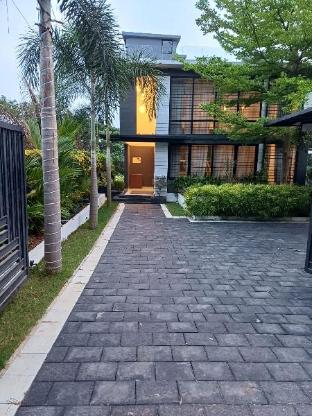 holiday island villa kollam