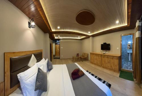 sana cottage affordable luxury stay in manali