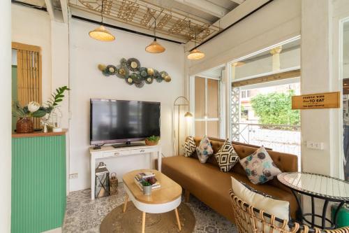 sherva101 home and hostel