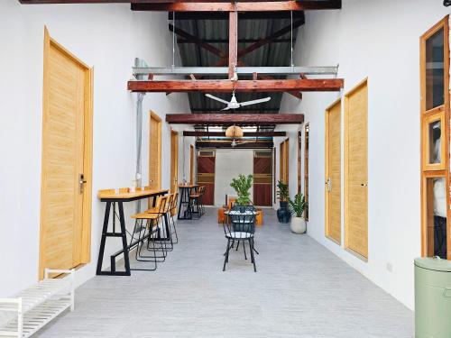 sherva101 home and hostel