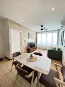 Metrocity Condominium - Jalan Matang,,4 star