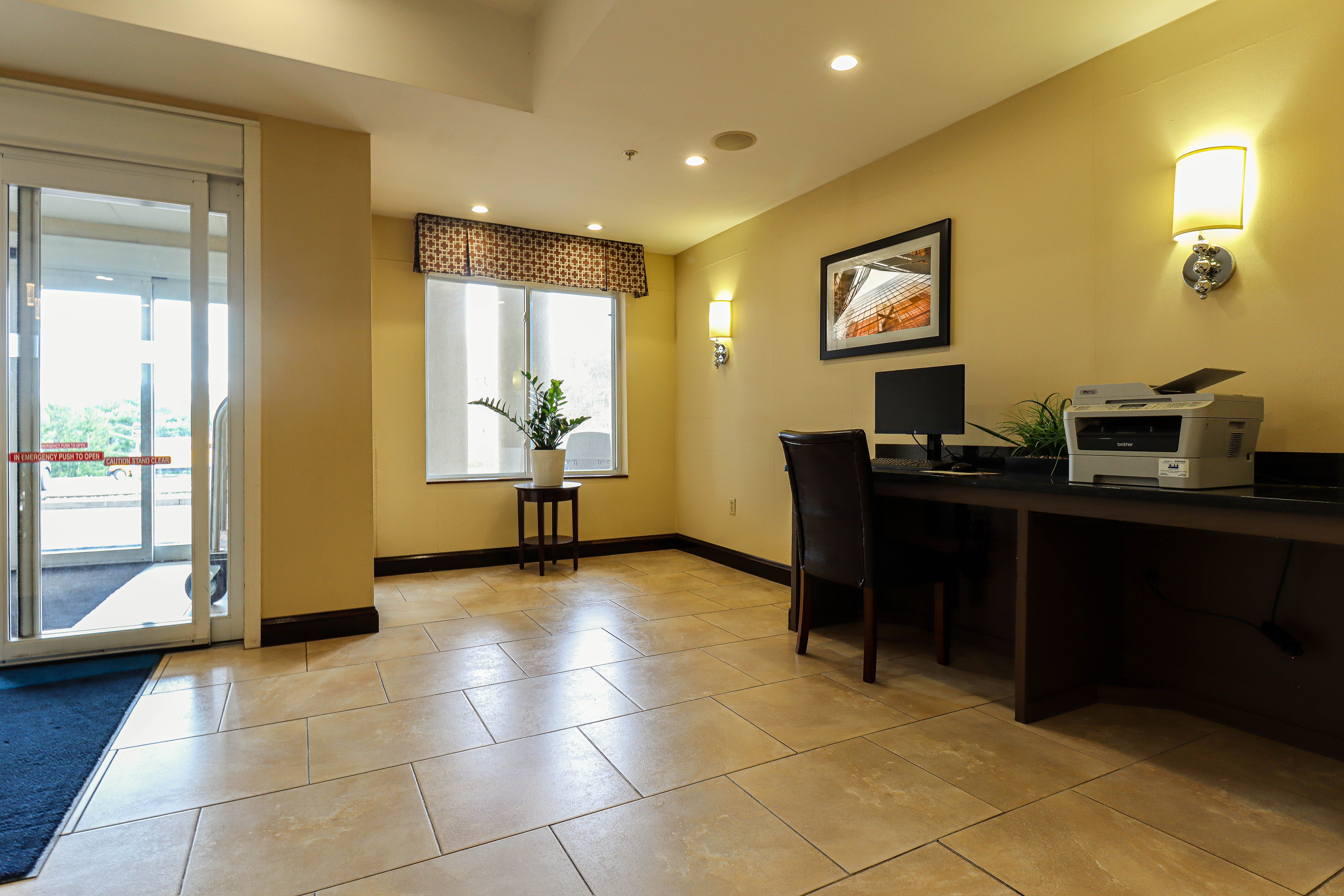 holiday inn express and suites meriden by ihg