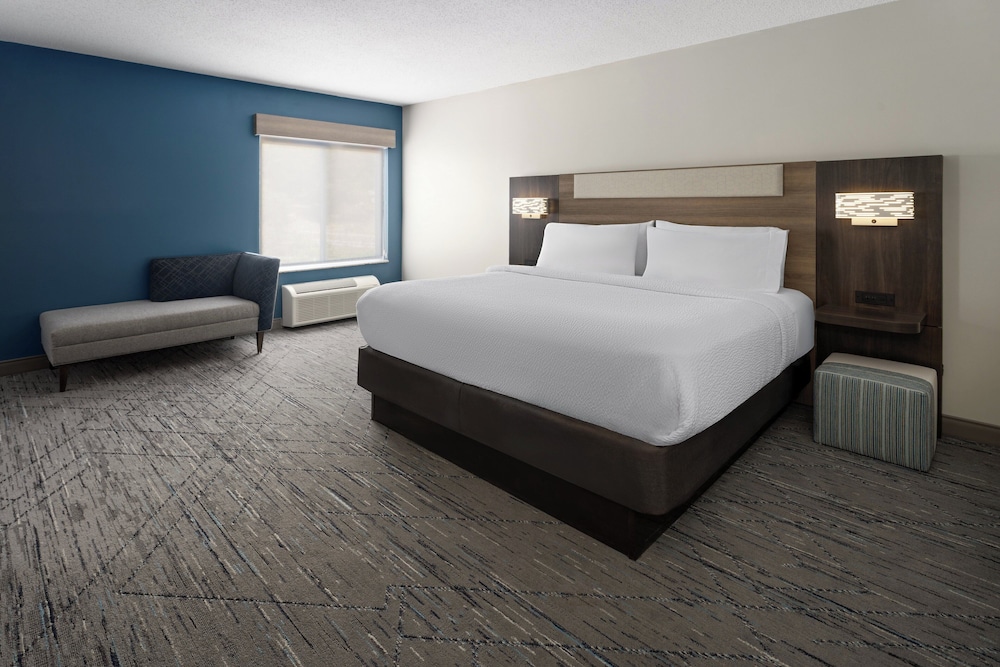holiday inn express and suites meriden by ihg