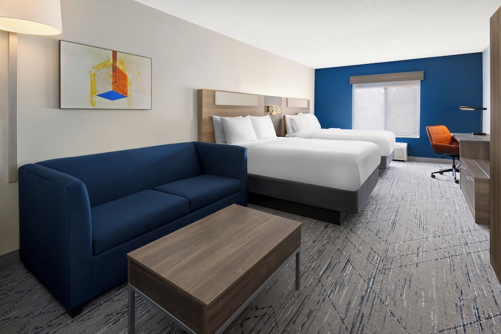 holiday inn express and suites meriden by ihg