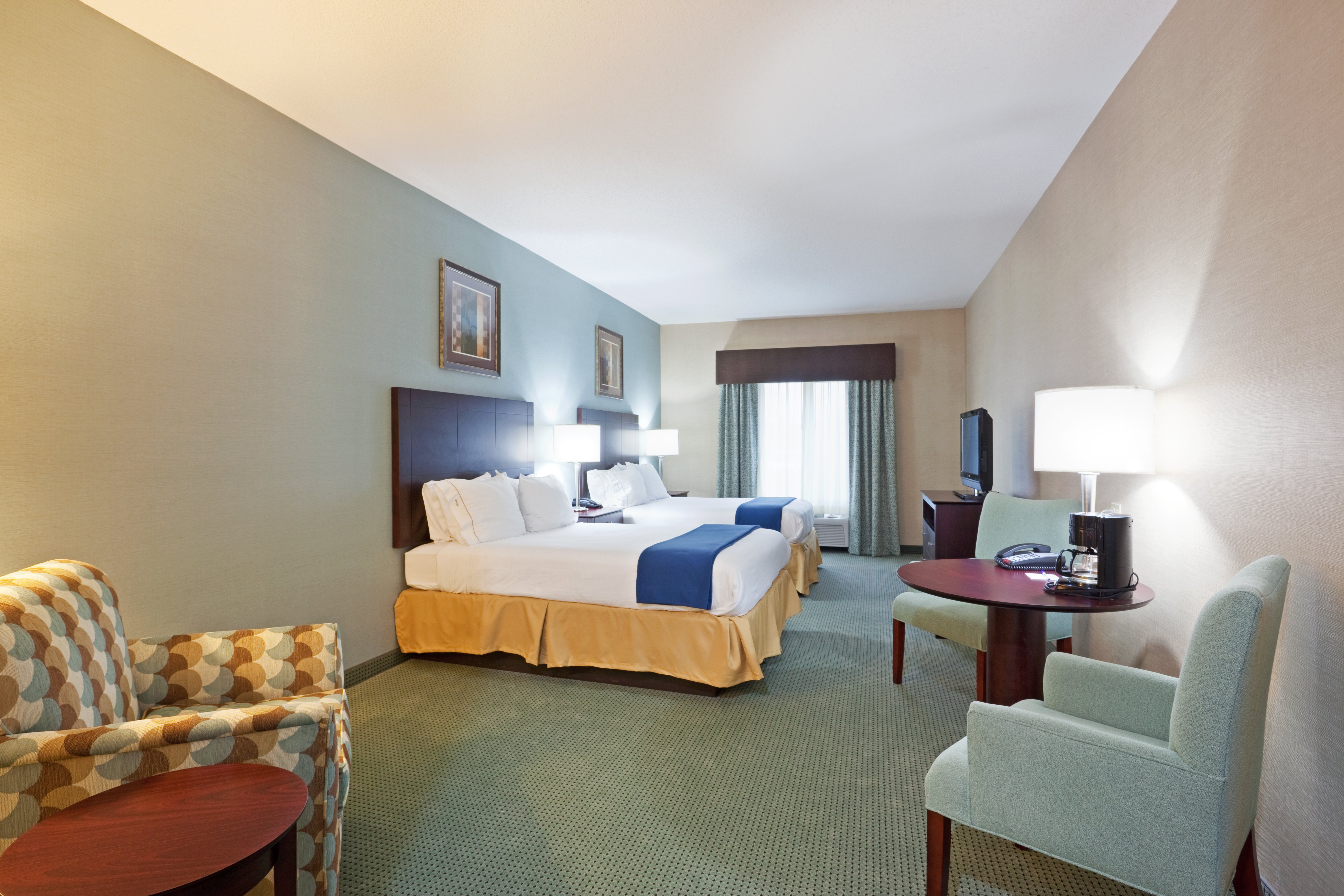 holiday inn express and suites meriden by ihg