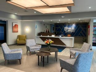 holiday inn express and suites meriden by ihg