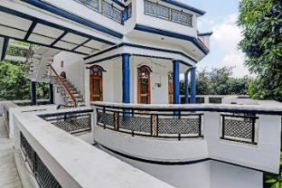 Super 816039 Hotel Shiva Grand,,3 star
