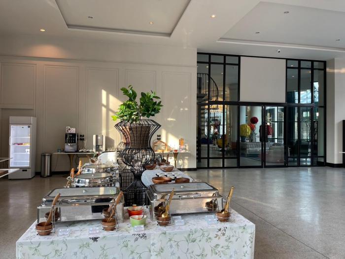 solis beach hotel rajamangala
