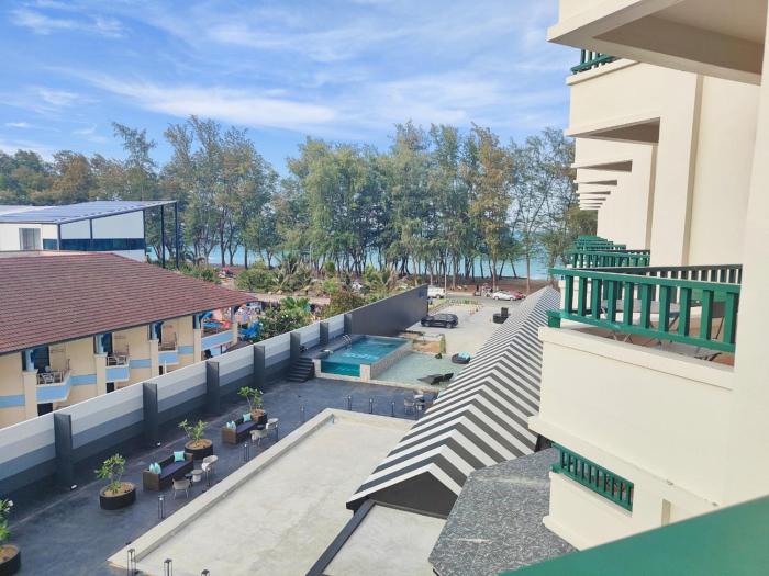 solis beach hotel rajamangala