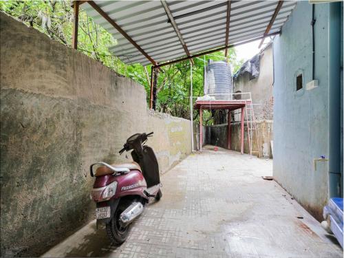 Hotel O King Residency Near Bharat Talkies,,3 star