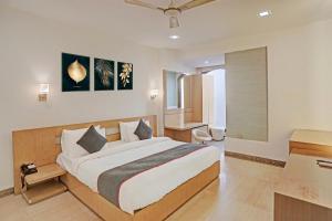 super townhouse relax suits a boutique hotel vasundhara