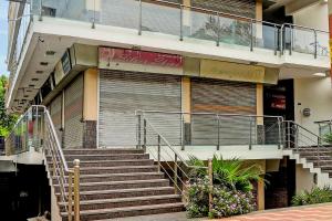 super townhouse relax suits a boutique hotel vasundhara