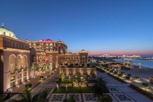 emirates palace mandarin oriental abu dhabi