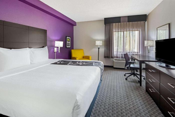 la quinta inn and suites by wyndham miami airport east