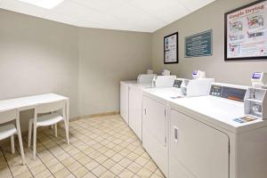 la quinta inn and suites by wyndham miami airport east