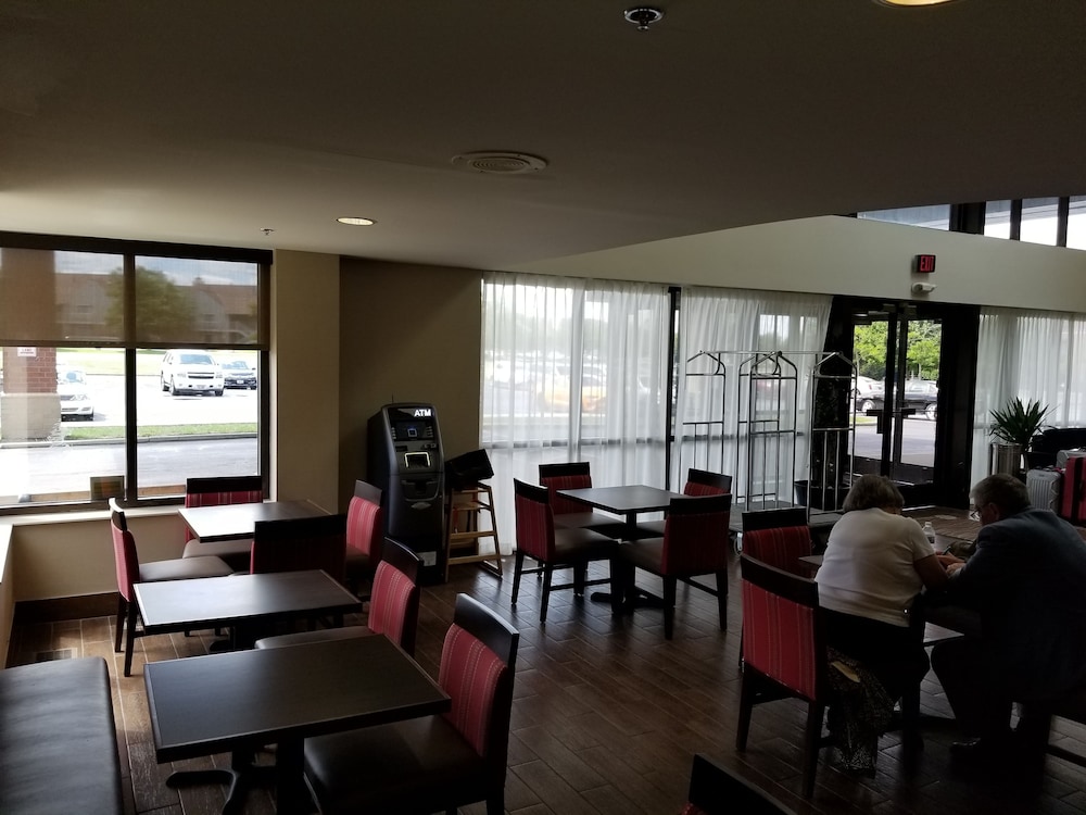 Comfort Inn Cleveland Airport,Middleburg Heights>>Cleveland,3 star