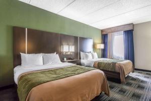 comfort inn cleveland airport