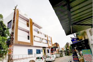 super hotel o goverdhan villa