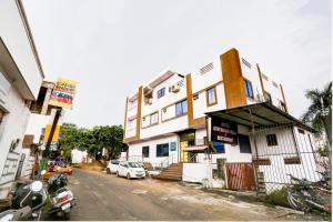 super hotel o goverdhan villa