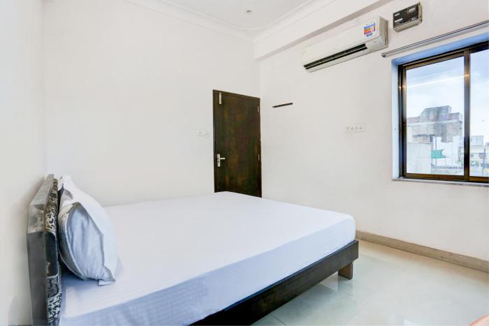 super hotel o goverdhan villa