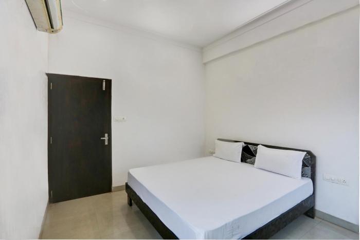super hotel o goverdhan villa