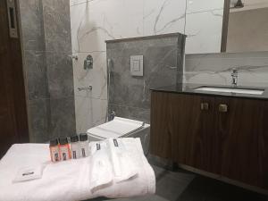 royal holidays and stays