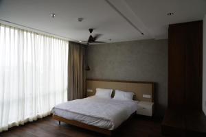 royal holidays and stays