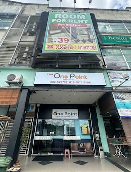 One Point Hotel Airport Kuching,,2 star
