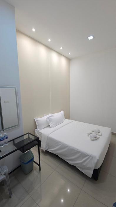 one point hotel airport kuching