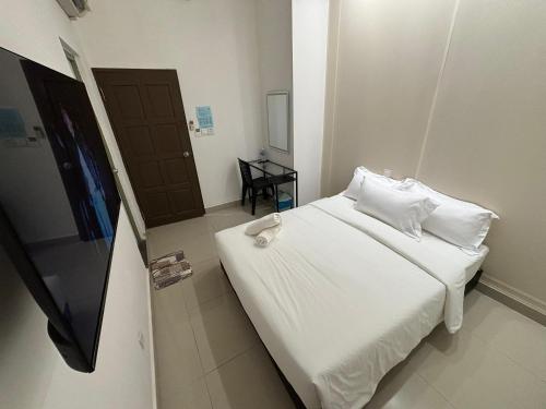 one point hotel airport kuching
