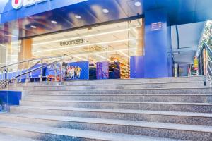 super townhouse sr nagar near rcc premier