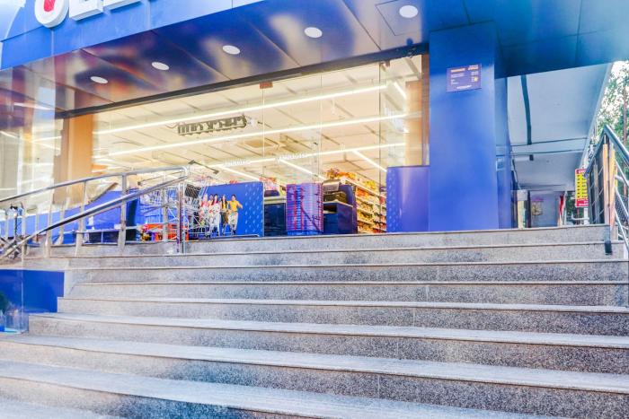 super townhouse sr nagar rcc premier